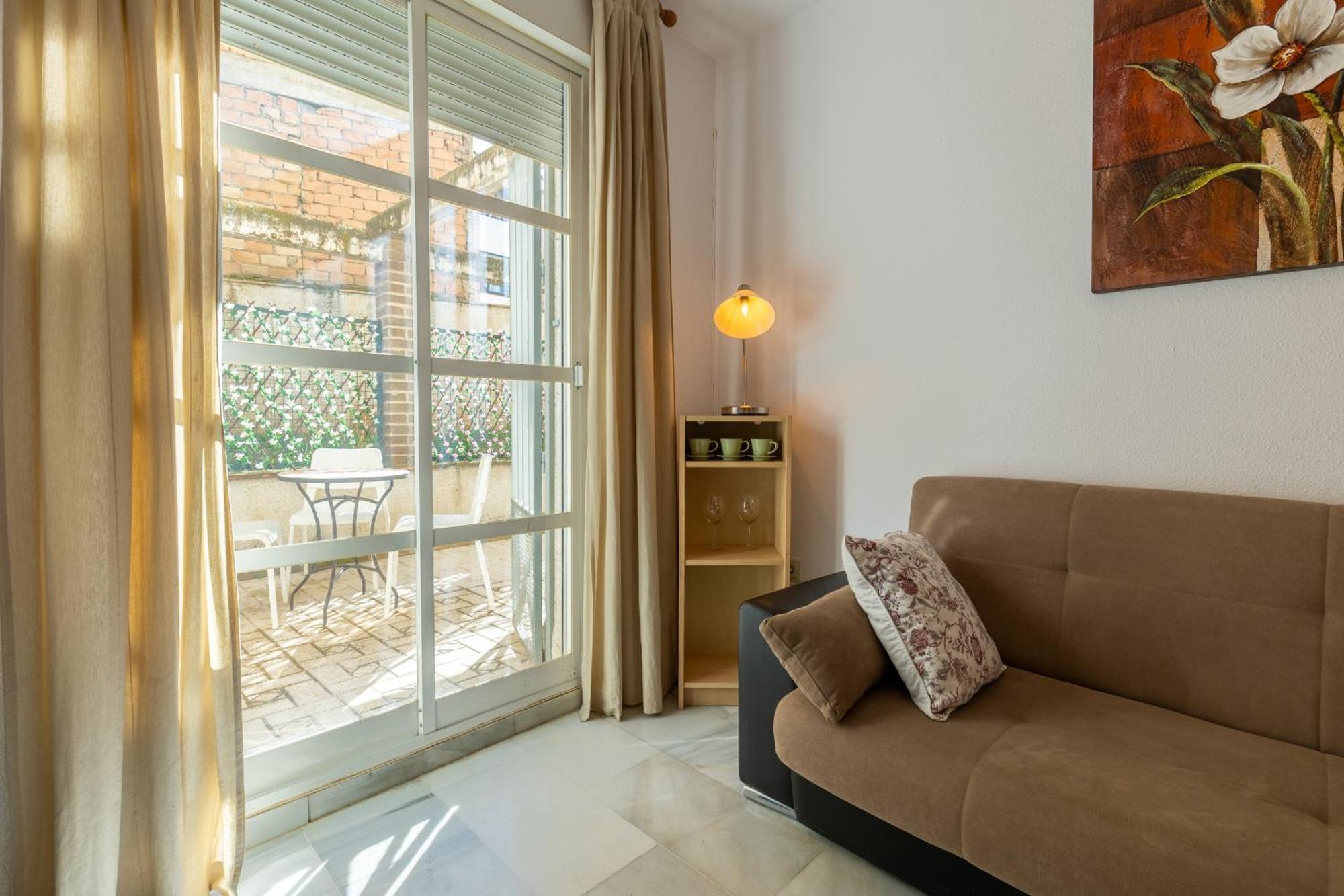 Apartamentos Ruta De La Sierra Cenes De La Vega Eksteriør billede